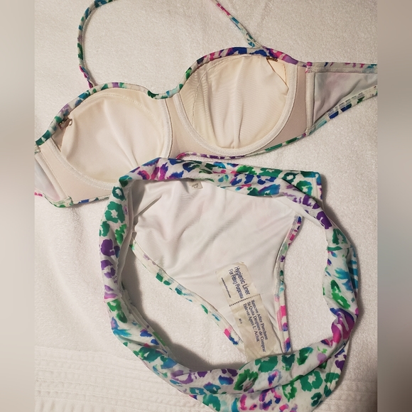 Victoria's secret multicolored Cheetah print bikini, New old stock!! Medium - Picture 2 of 4